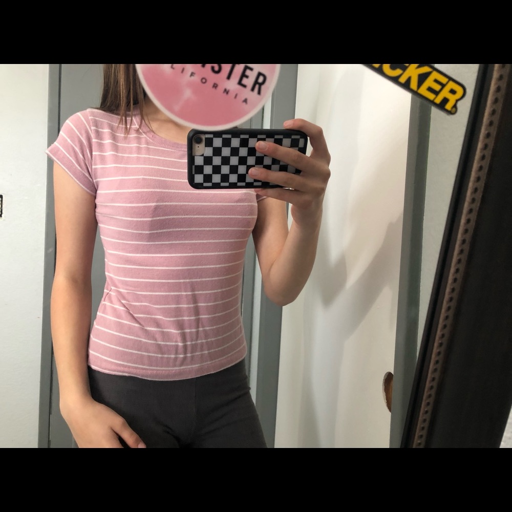 pink and white stripped short sleeve 💘